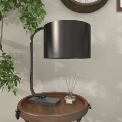 Traditional Metal Table Lamp Black - Olivia & May -Home Lighting GUEST 5360e6dc 471c 419e a5be 3dd32f1a665a