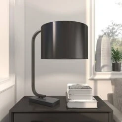 Traditional Metal Table Lamp Black - Olivia & May -Home Lighting GUEST 8775f56e 68d4 4f3f b2a4 722e262a6262